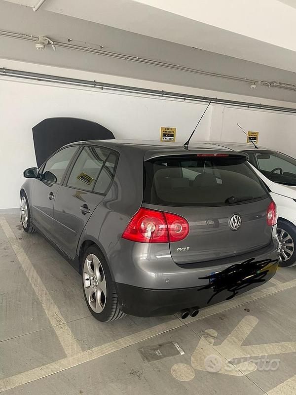 Usata VW Golf V GTI 200 CV (147 kW) 2007 Berlina
