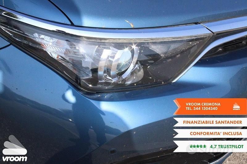 Usata Toyota Auris Hybrid Lounge 99 CV (72 kW) 2016 Berlina