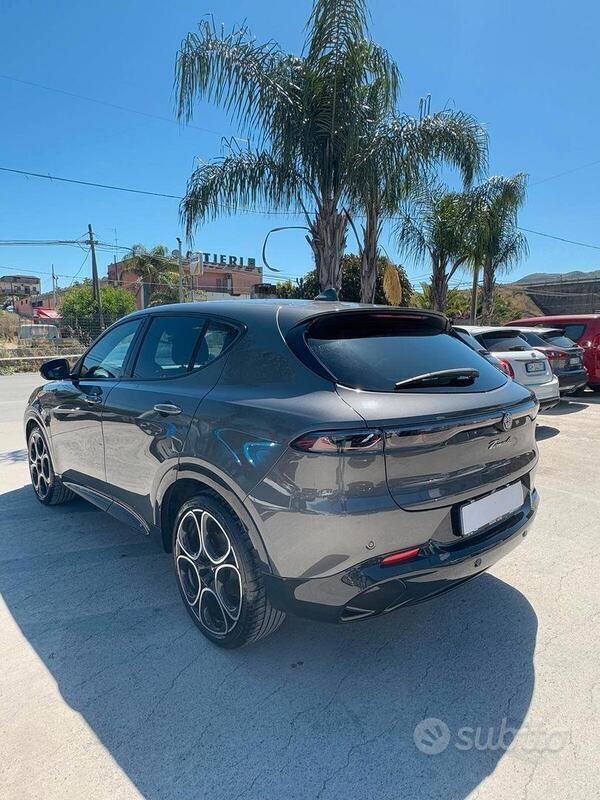 Usata Alfa Romeo Tonale Edizione Speciale 160 CV (117 kW) 2023 Grigio SUV