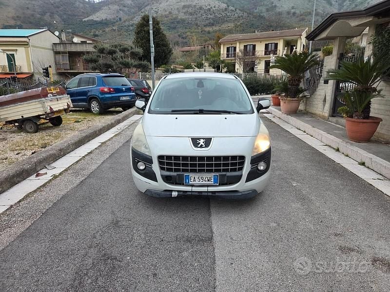 Usata Peugeot 3008 Premium 110 CV (80 kW) 2010 Bianco Station wagon