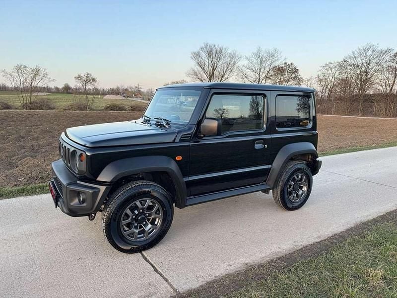 Nuova Suzuki Jimny Comfort 102 CV (75 kW) 2025 Nero SUV