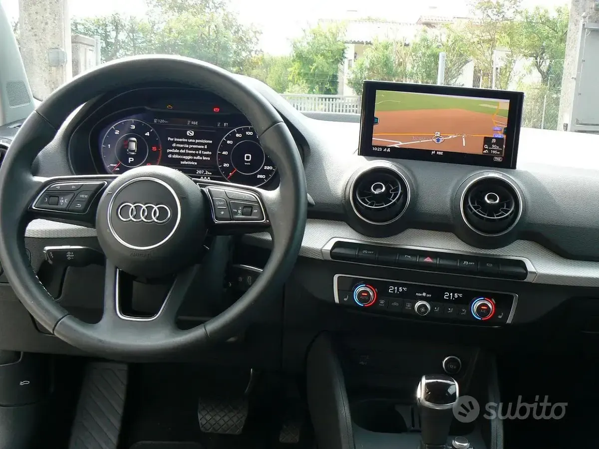 Usata Audi Q2 Business 150 CV (110 kW) 2023 Bianco SUV
