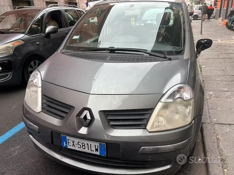 Usata Renault Modus 2006 Grigio Monovolume