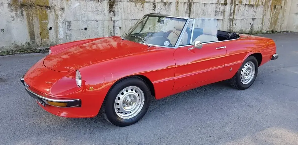 Usata Alfa Romeo GT Junior 104 CV (76 kW) 1975 Rosso Cabrio