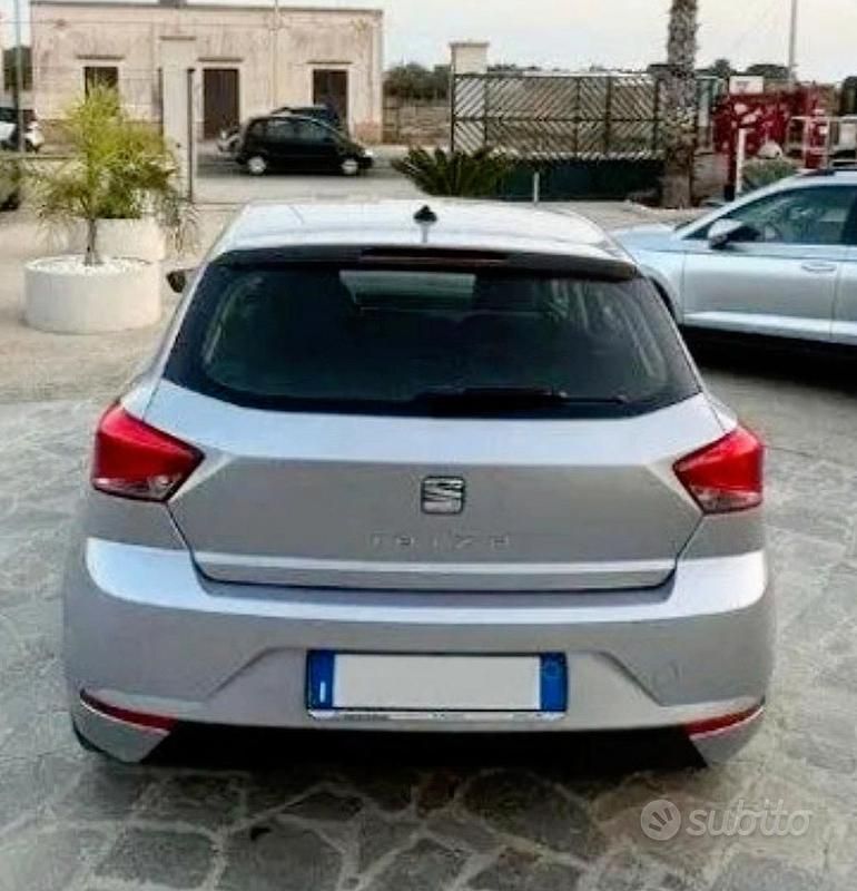 Usata Seat Ibiza 75 CV (55 kW) 2021 Grigio Berlina