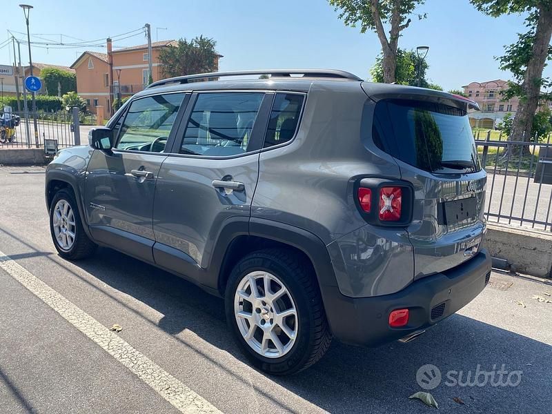 Usata Jeep Renegade Limited 131 CV (96 kW) 2022 Grigio SUV