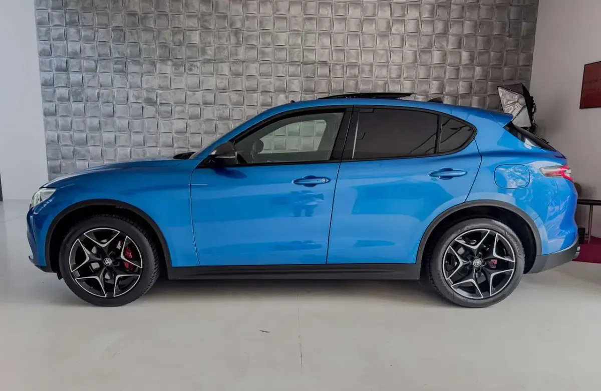Usata Alfa Romeo Stelvio Ti 209 CV (153 kW) 2020 Blu/azzurro SUV