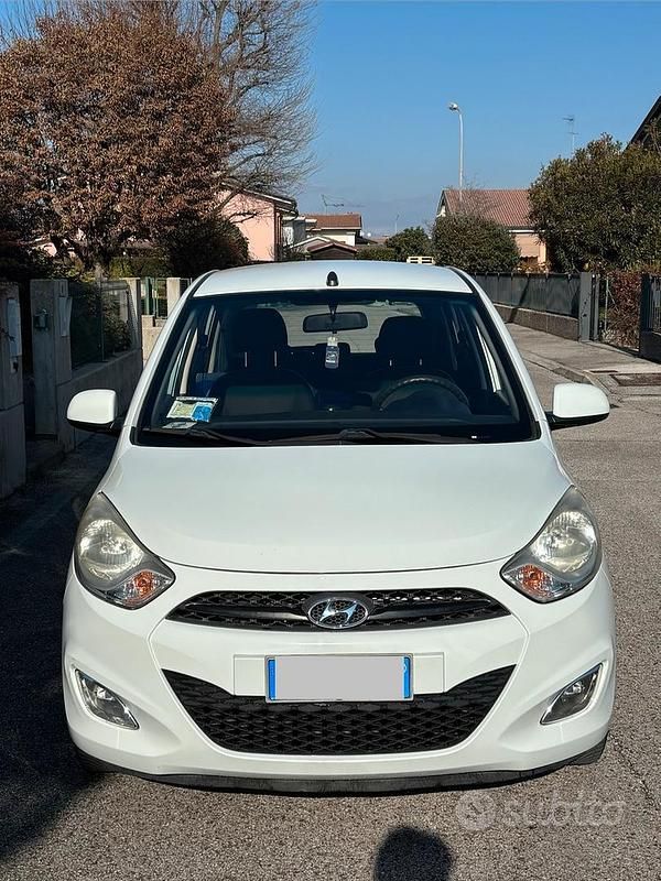 Usata Hyundai i10 2012 Grigio Utilitaria