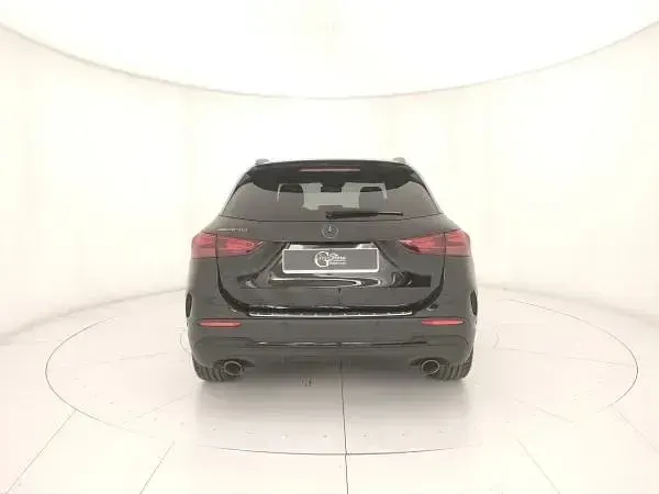 Nuova Mercedes GLA35 AMG Premium 306 CV (225 kW) 2026 Nero cosmo SUV
