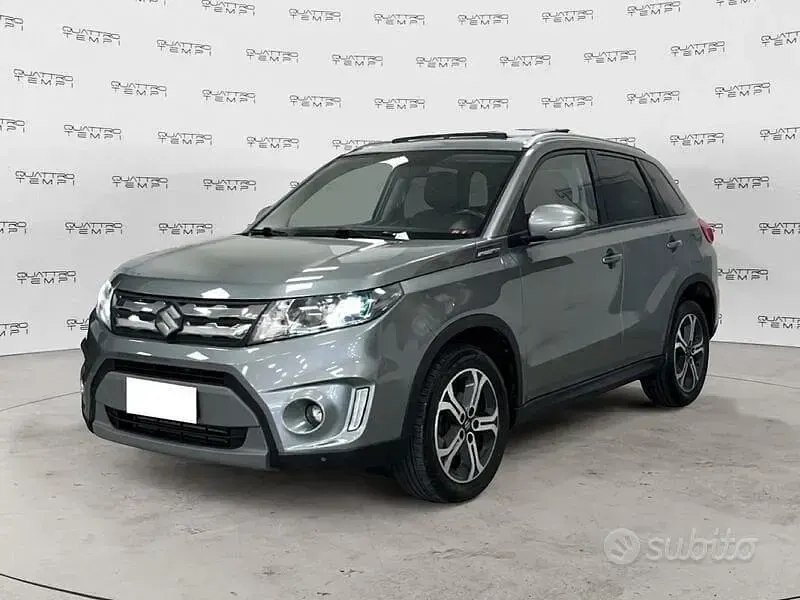 Usata Suzuki Vitara 120 CV (88 kW) 2018 Grigio SUV