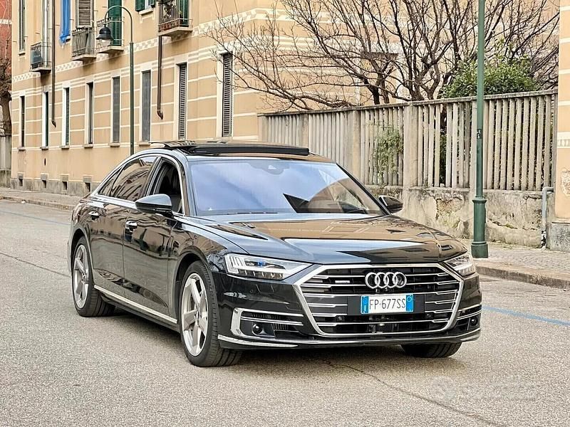 Usata Audi A8L Ambiente 286 CV (210 kW) 2018 Nero metallizzato Berlina