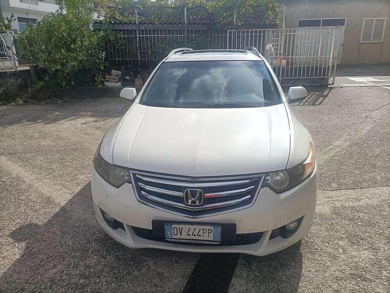 Usata Honda Accord Executive 150 CV (110 kW) 2009 Station wagon