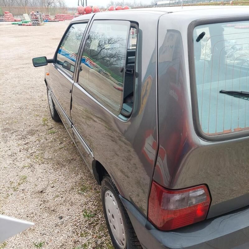 Usata Fiat Uno 45 CV (33 kW) 1990 Grigio Utilitaria