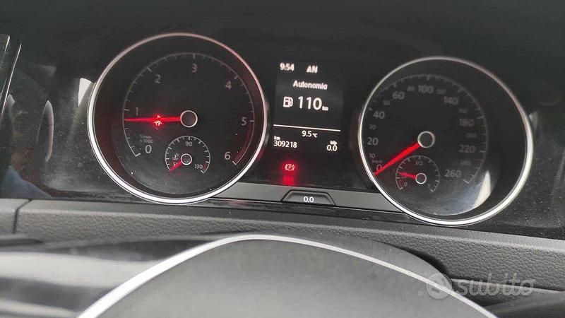 Usata VW Golf VII Executive 150 CV (110 kW) 2016 Blu Station wagon