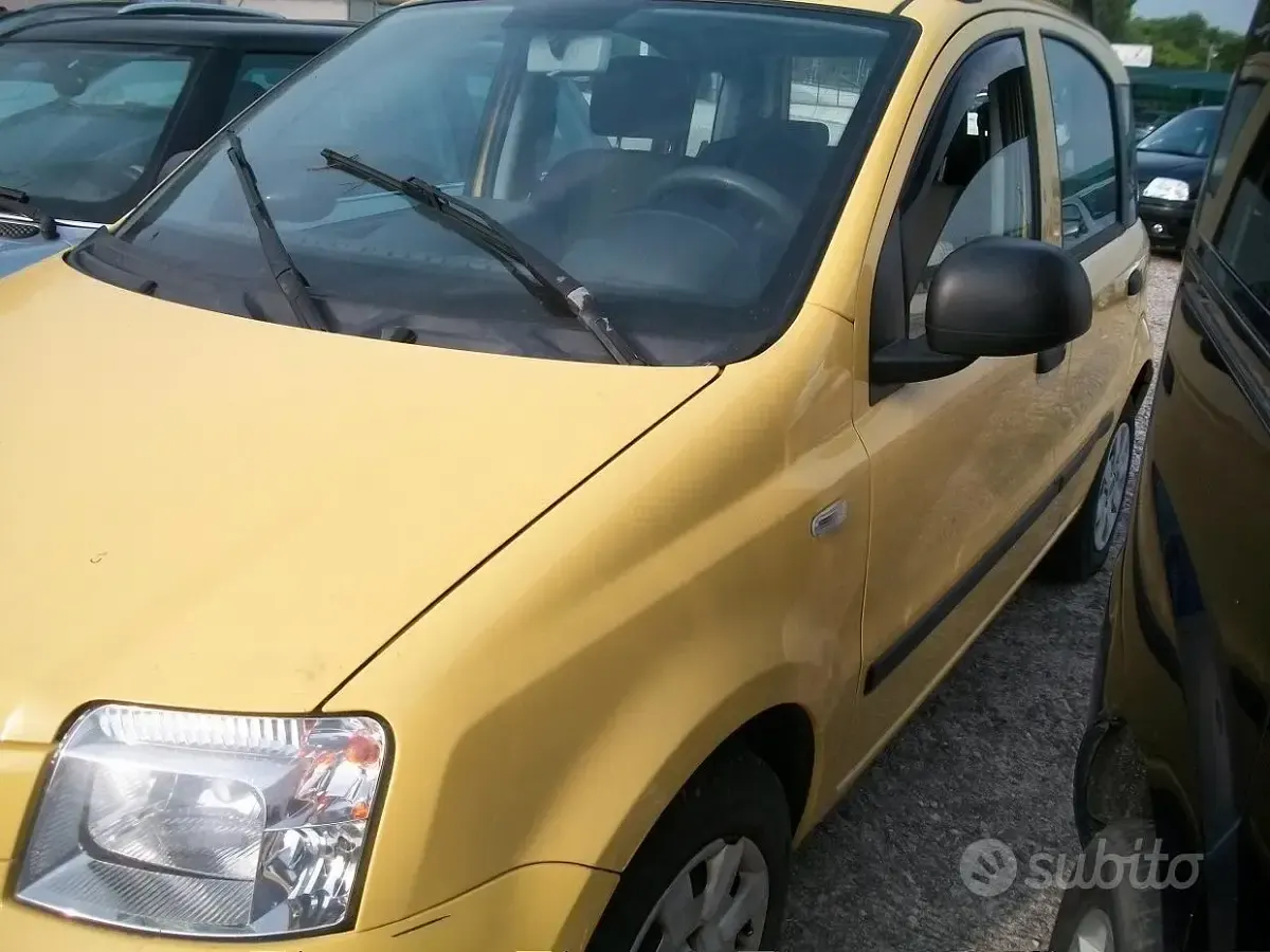 Usata Fiat Panda Dynamic 69 CV (50 kW) 2011 Giallo Utilitaria