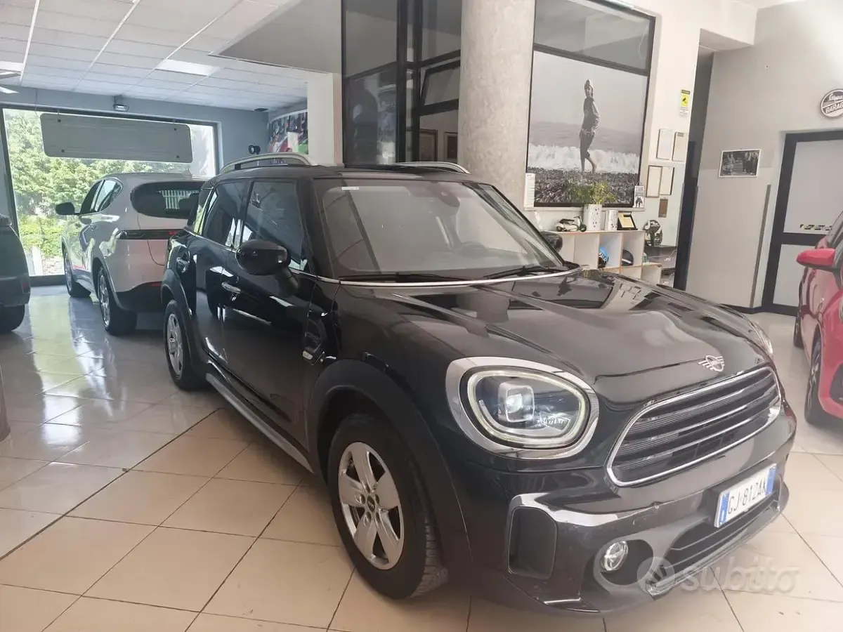 Usata Mini One D Countryman Business 116 CV (85 kW) 2022 Nero SUV