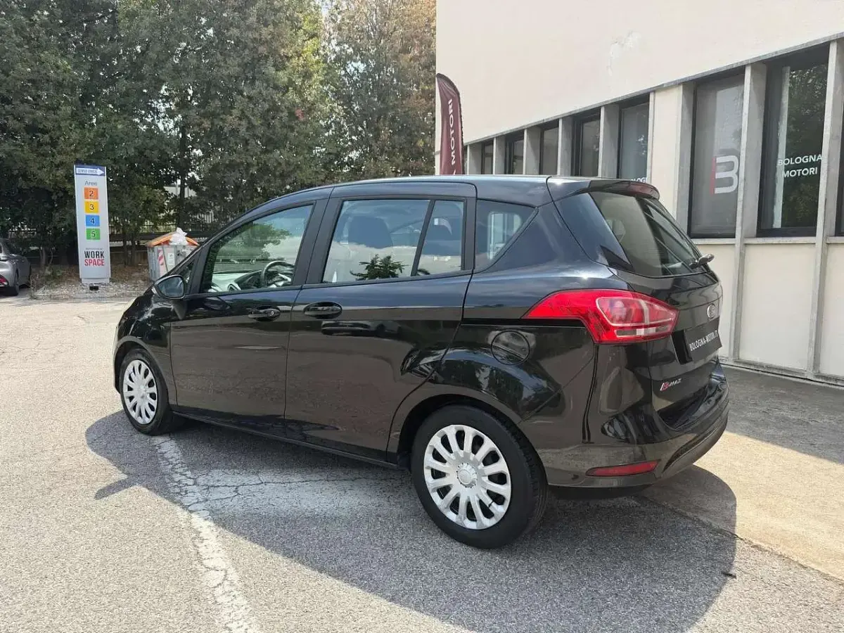 Usata Ford B-MAX 90 CV (66 kW) 2015 Nero Monovolume