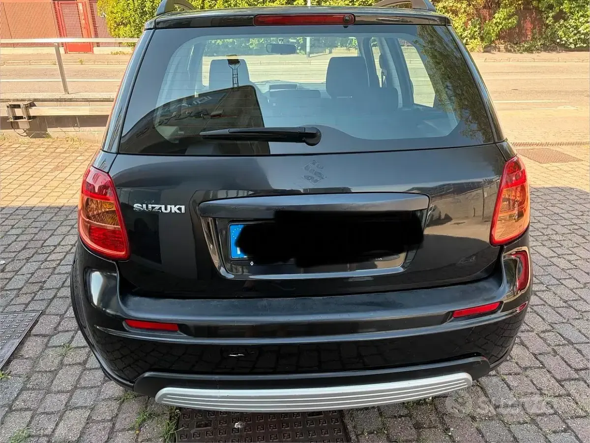 Usata Suzuki SX4 107 CV (78 kW) 2008 Nero SUV