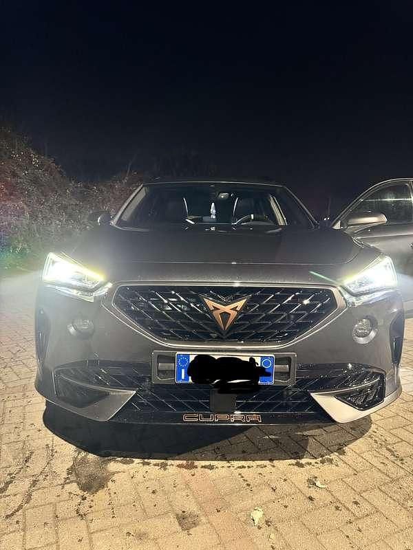 Usata Cupra Formentor VZ2 204 CV (150 kW) 2021 Grigio SUV