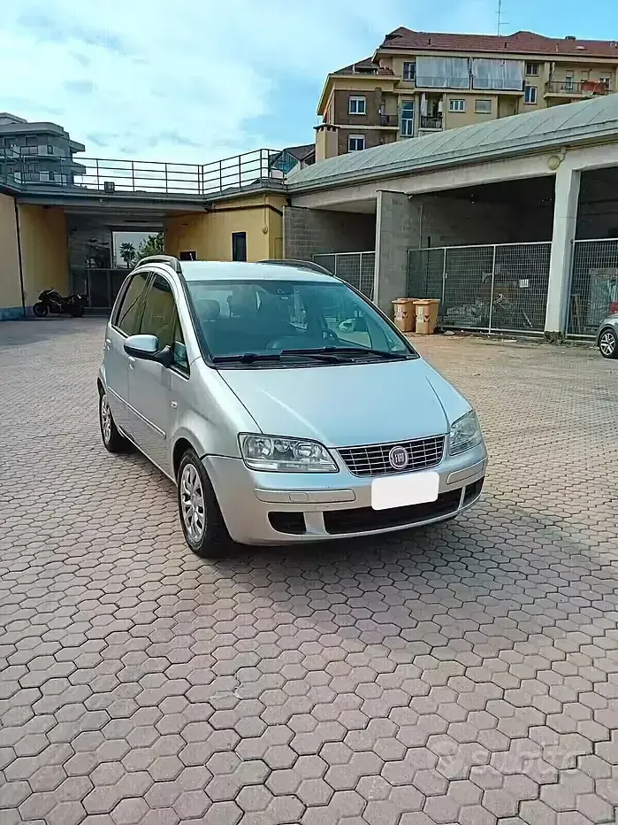 Usata Fiat Idea 77 CV (56 kW) 2010 Monovolume