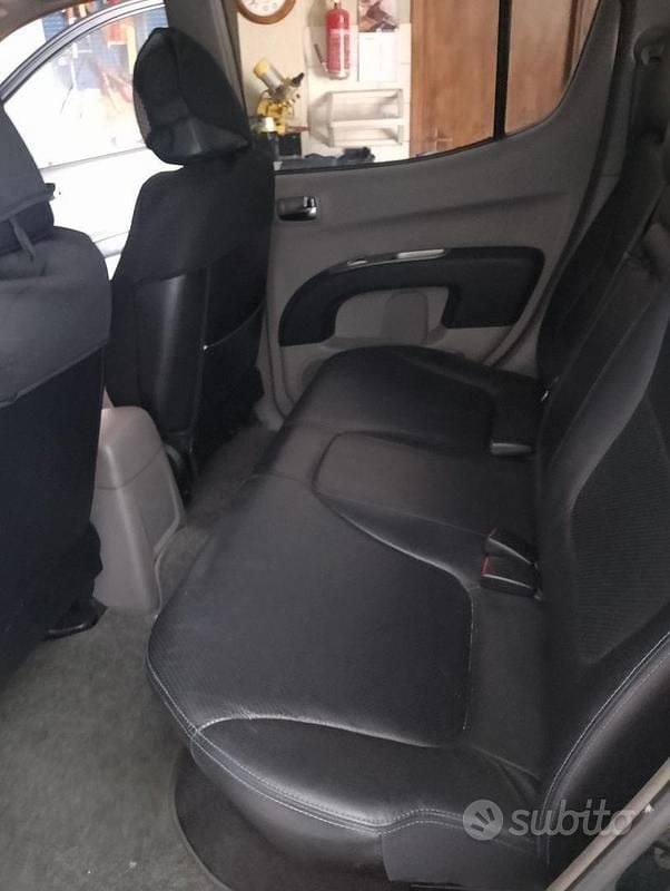 Usata Mitsubishi L200 136 CV (100 kW) 2007 Nero Pick-up