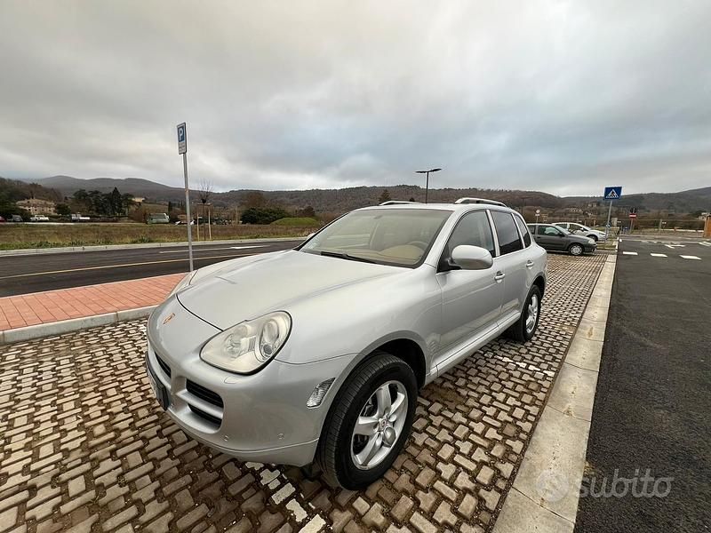 Usata Porsche Cayenne 252 CV (185 kW) 2006 Grigio SUV