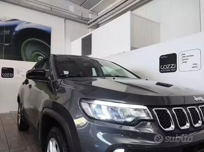 Usata Jeep Compass 131 CV (96 kW) 2022 Grigio SUV