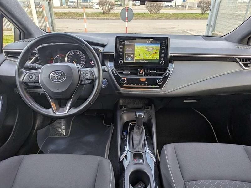 Begagnad Toyota Corolla Hybrid Edition 98 HK (72 kW) 2022 Other Sedan