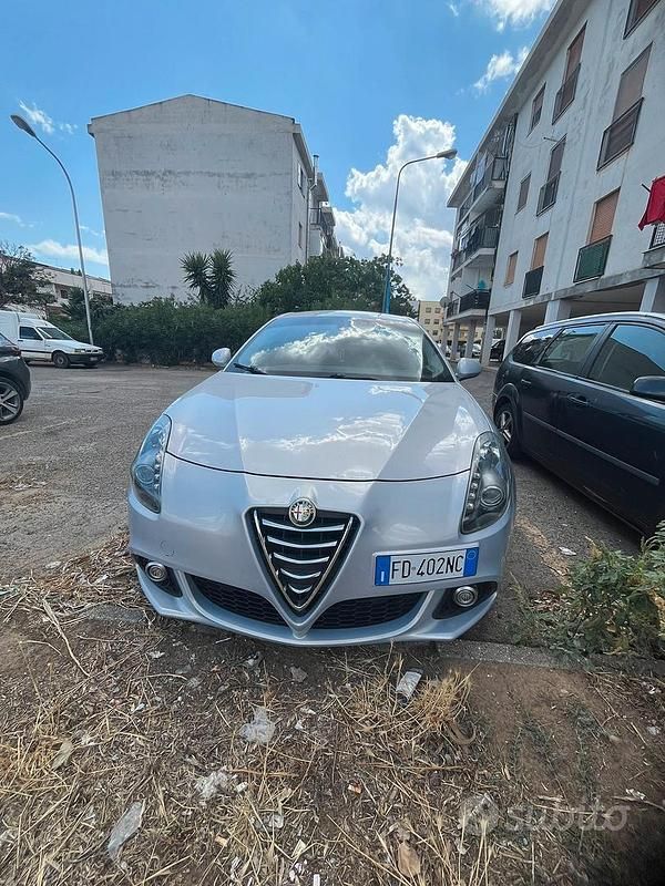 Usata Alfa Romeo Giulietta 105 CV (77 kW) 2016 Utilitaria