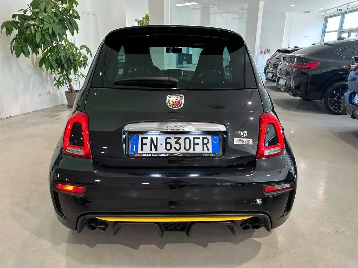 Usata Abarth 595 Pista 160 CV (117 kW) 2018 Nero Berlina