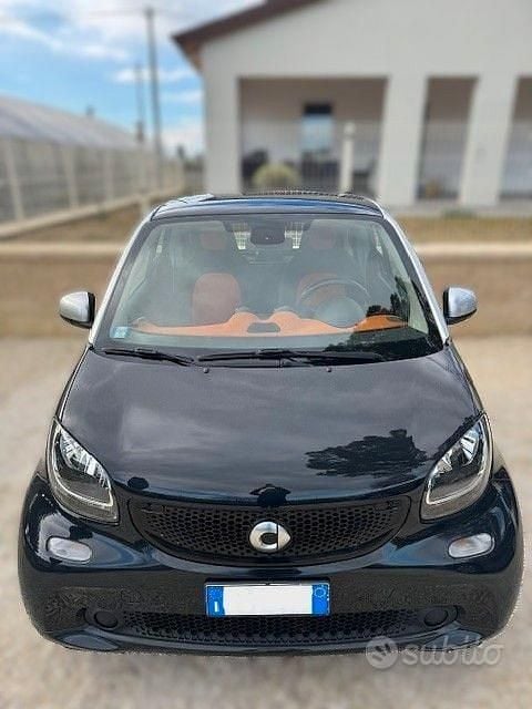 Nero Usata 2016 Smart ForTwo Coupé Passion Coupé | 10.000 € (Cara) - Immagine 1/4