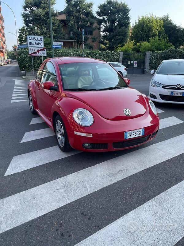 Usata 2009 VW Beetle Due volumi | 3990 € (Buon prezzo) - Immagine 1/4