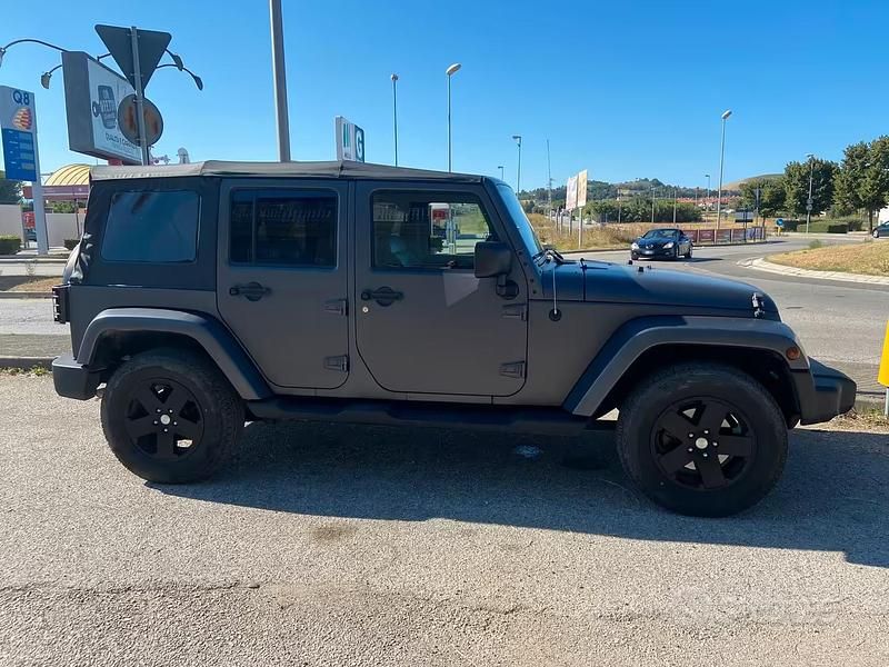 Usata Jeep Wrangler 2010 SUV