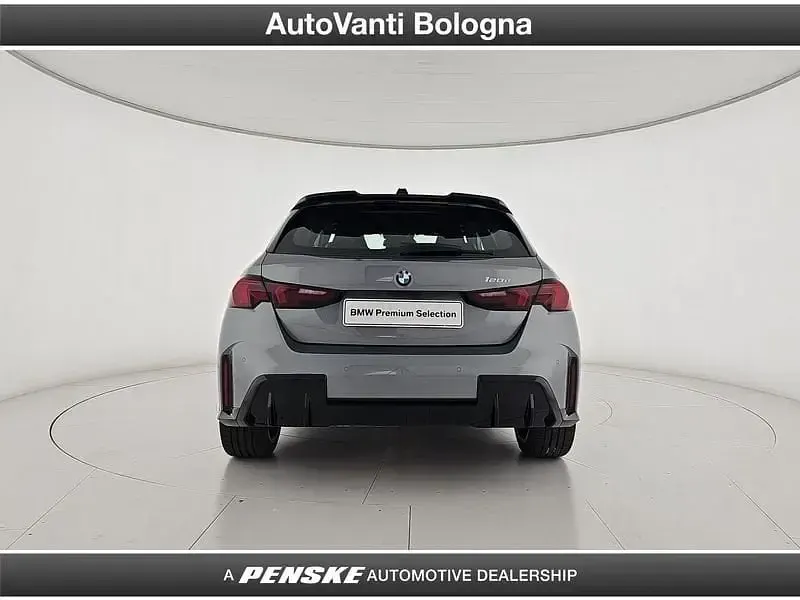 Usata BMW 120 M Sport 163 CV (119 kW) 2025 Grigio Utilitaria