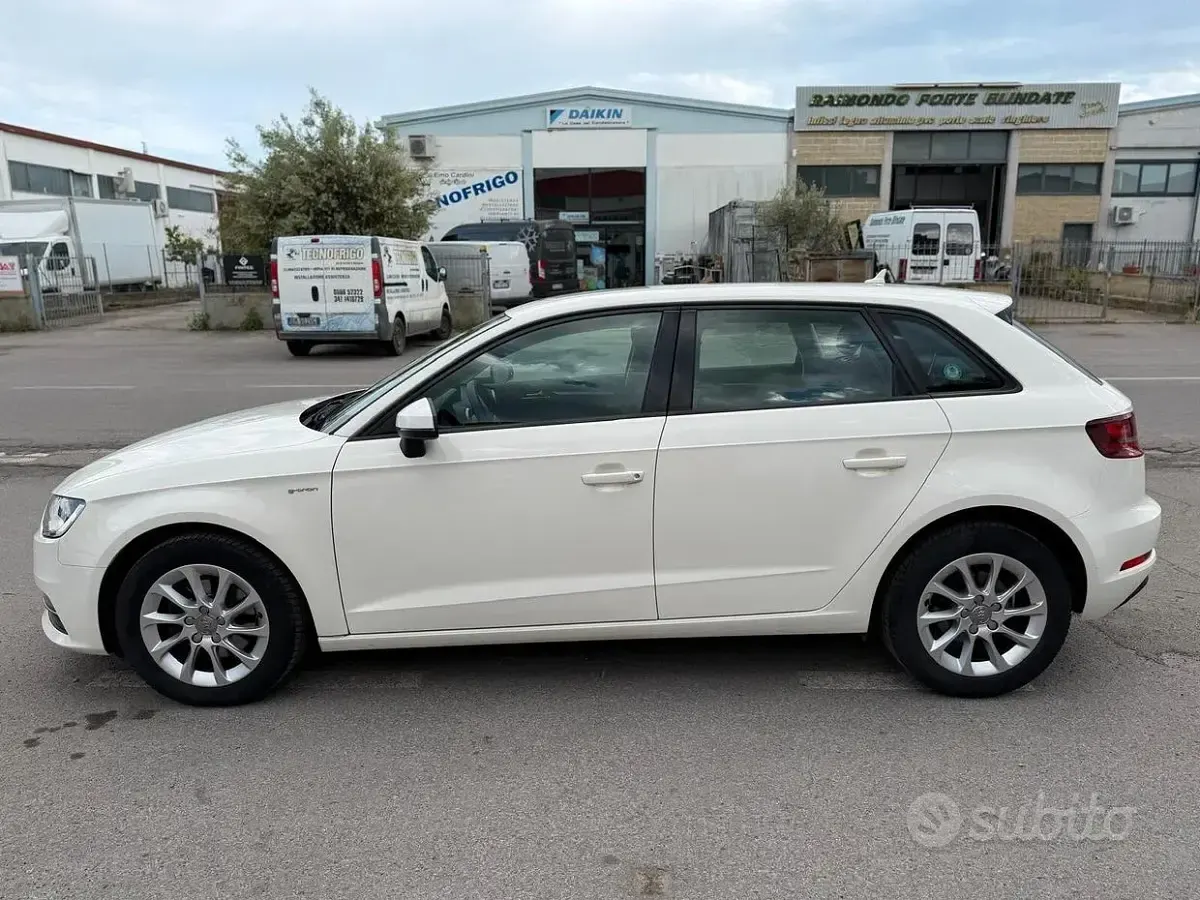 Usata Audi A3 Ambition 110 CV (80 kW) 2014 Bianco Berlina