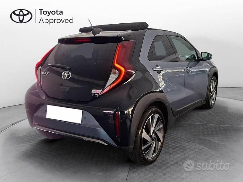 Usata Toyota Aygo X Lounge 72 CV (52 kW) 2024 Azzurro SUV