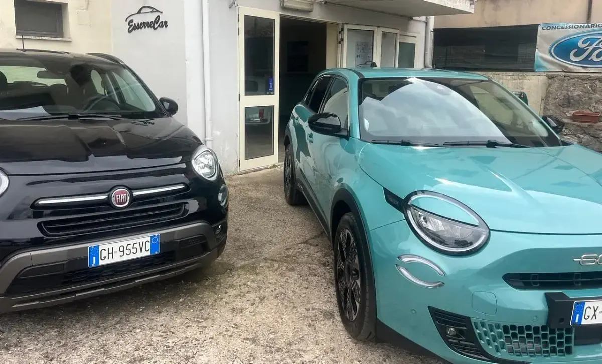 Usata Fiat 600 La Prima 100 CV (73 kW) 2024 Blu SUV