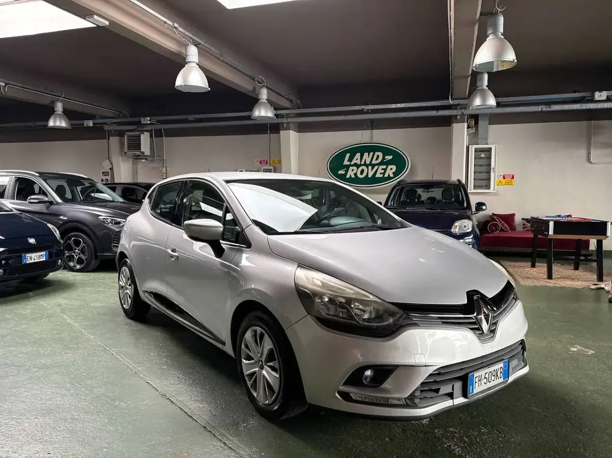 Usata Renault Clio IV 75 CV (55 kW) 2017 Argento Berlina