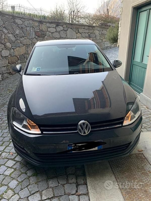 Usata VW Golf VII Sound 90 CV (66 kW) 2014 Grigio Berlina