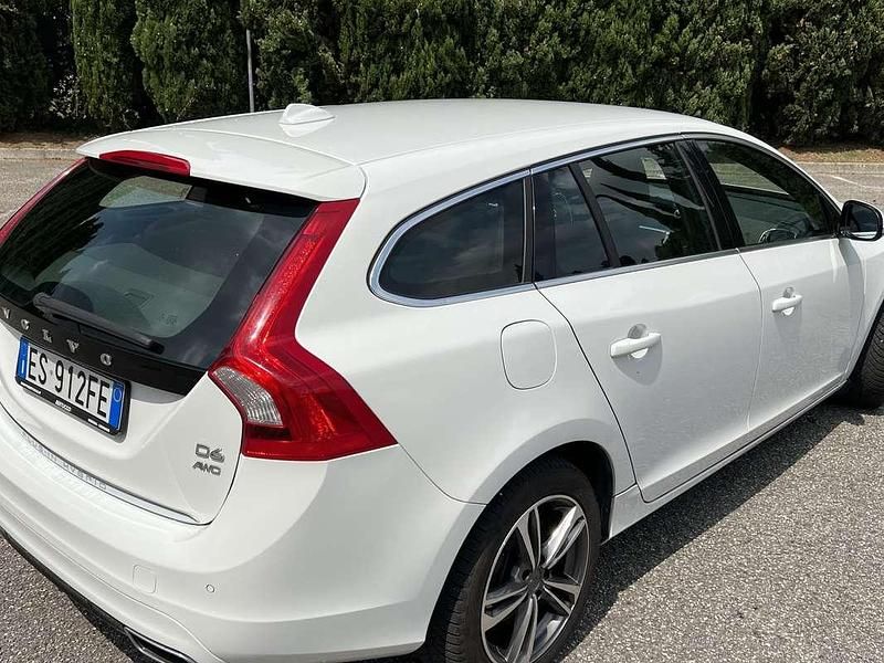 Usata Volvo V60 215 CV (158 kW) 2014 Station wagon