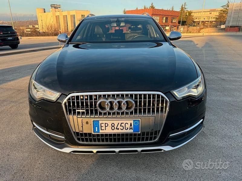 Usata Audi A6 245 CV (180 kW) 2012 Nero Station wagon