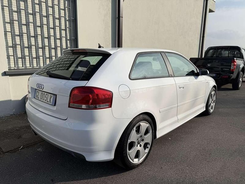 Usata Audi S3 Ambiente 265 CV (194 kW) 2007 Bianco Utilitaria