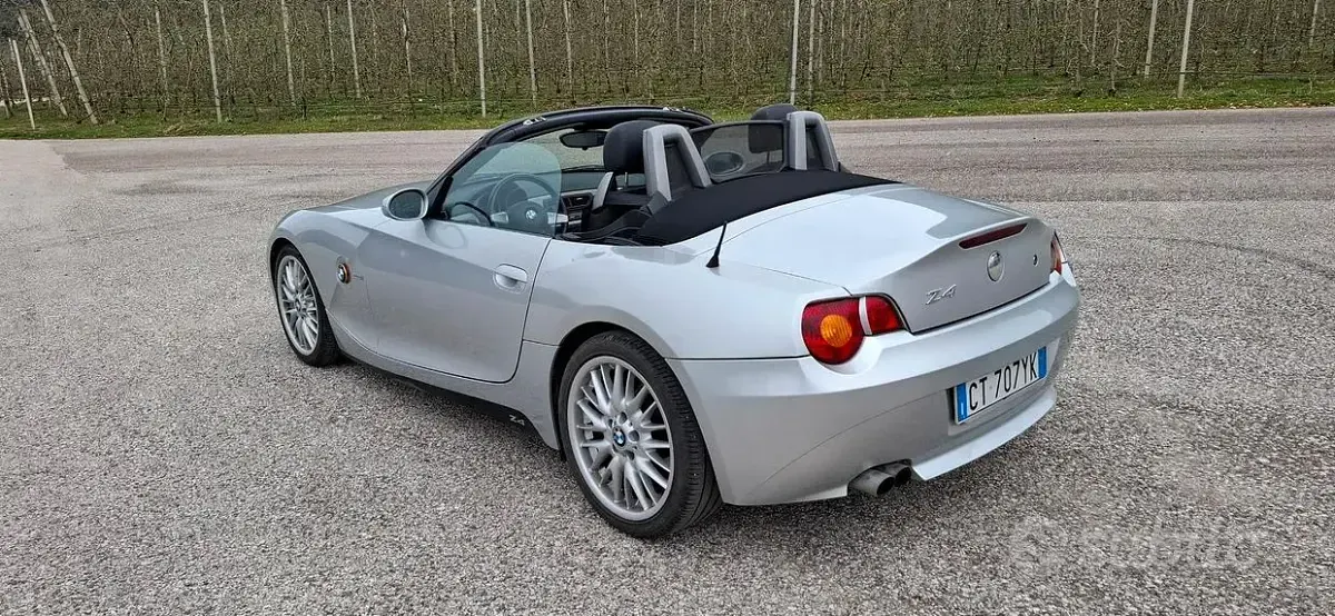 Usata BMW Z4 170 CV (125 kW) 2005 Argento Cabrio