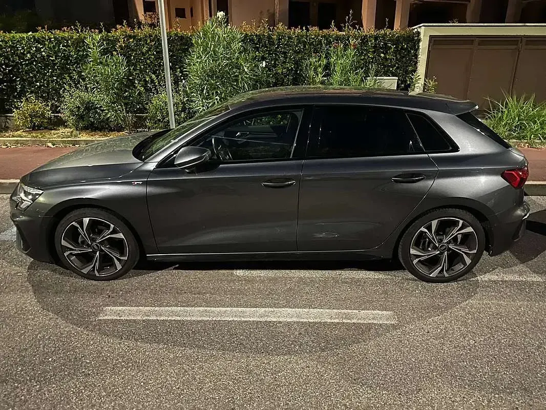 Usata Audi A3 S-Line 150 CV (110 kW) 2024 Grigio Berlina