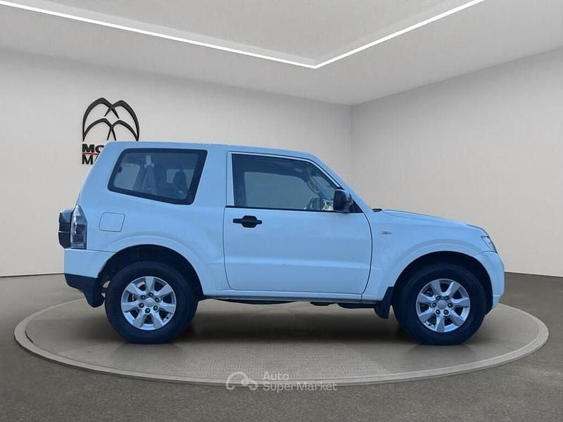 Usata Mitsubishi Pajero 190 CV (139 kW) 2018 Bianco SUV