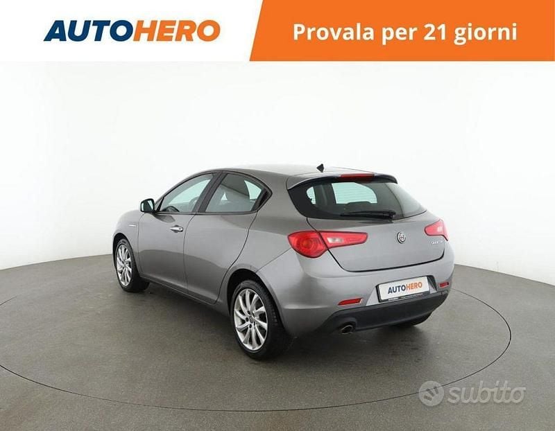 Usata Alfa Romeo Giulietta Super 120 CV (88 kW) 2018 Grigio Utilitaria