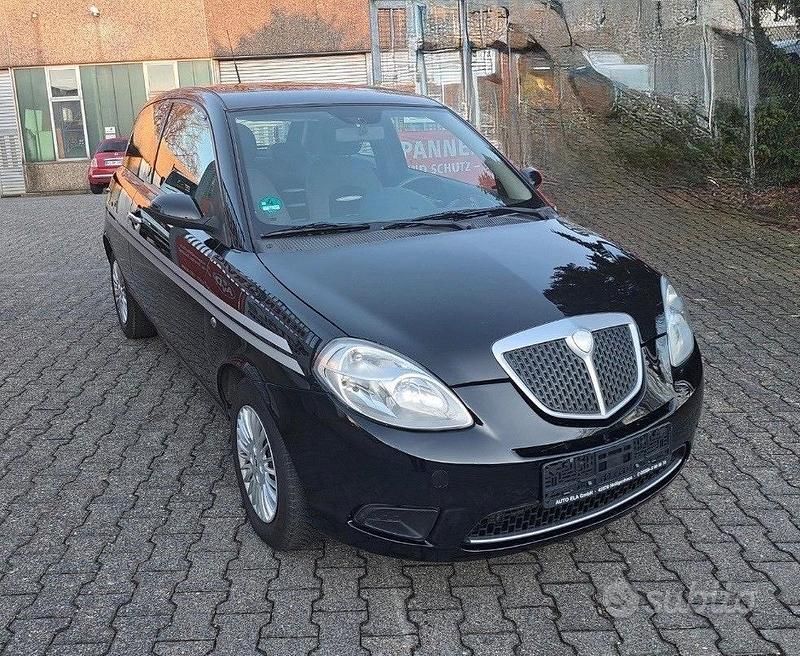 Usata Lancia Ypsilon 59 CV (43 kW) 2009 Nero Utilitaria