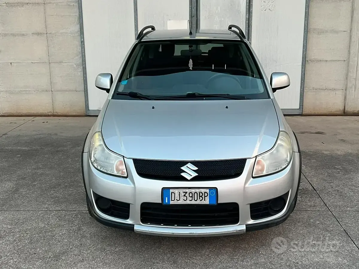 Usata Suzuki SX4 107 CV (78 kW) 2007 Grigio SUV