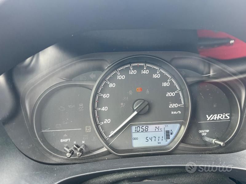 Usata Toyota Yaris 72 CV (52 kW) 2019 Bianco Berlina