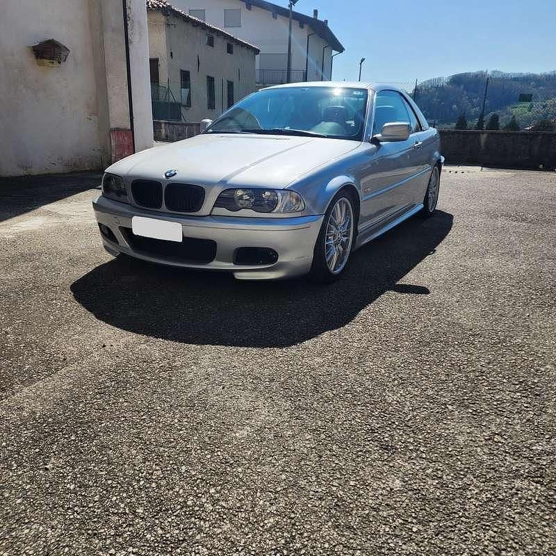 Usata BMW 320 Cabriolet Efficient Dynamics 170 CV (125 kW) 2001 Cabrio